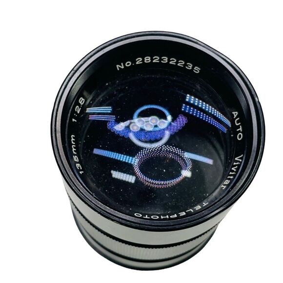 Vintage Vivitar 135mm Telephoto Lens - Picture 6 of 8